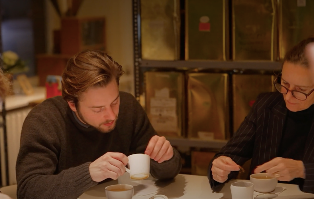 Tea Tasting - Tee Zwanck